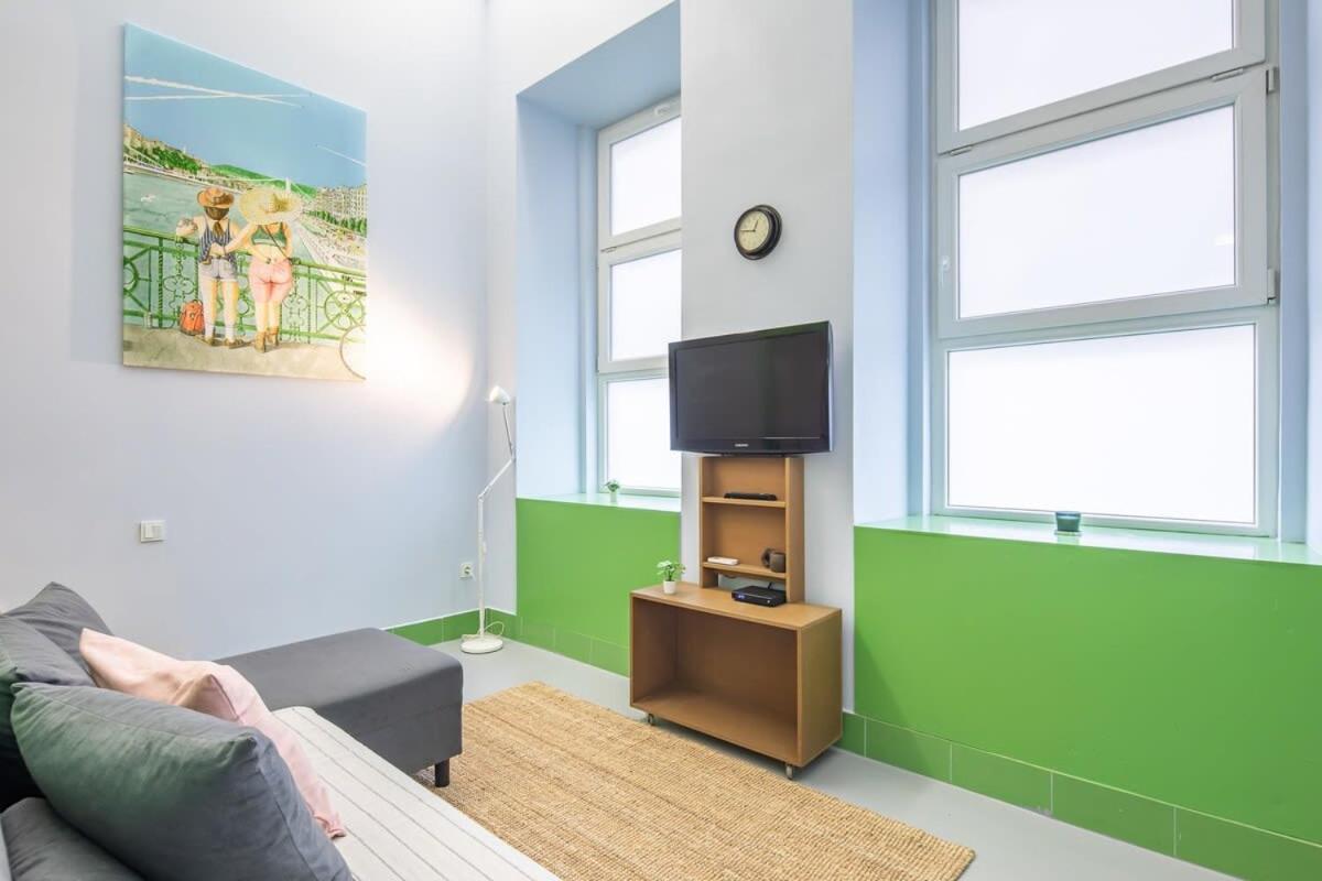 Very Central - Unique Design - New Studio Budapest Bagian luar foto