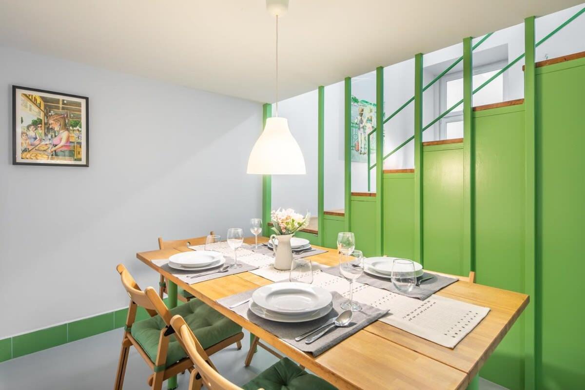 Very Central - Unique Design - New Studio Budapest Bagian luar foto