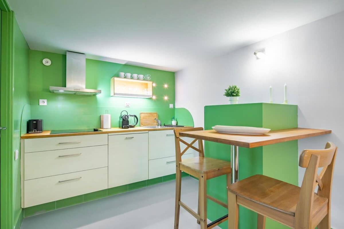Very Central - Unique Design - New Studio Budapest Bagian luar foto